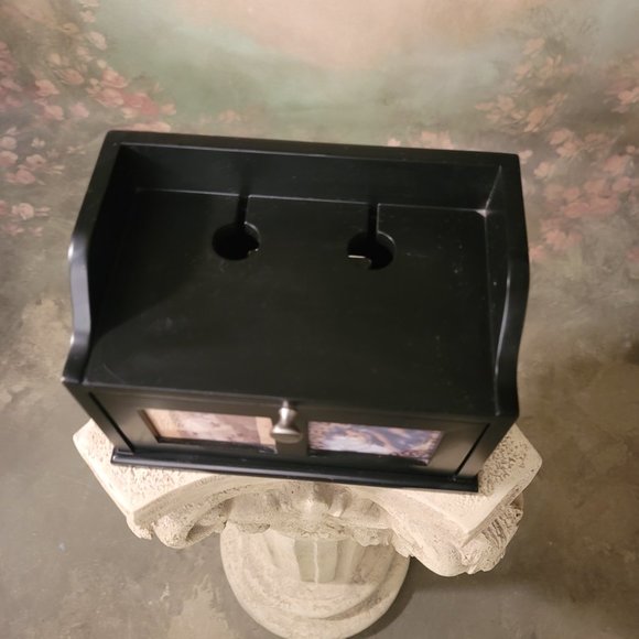 Charging Station Caddy Cord Organizer 2 Photo Door Folds Down Cords Tuck Away - Picture 2 of 12